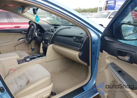 2014 Toyota Camry Hybrid Xle from USA, damaged, VIN 4T1BD1FK3EU110967